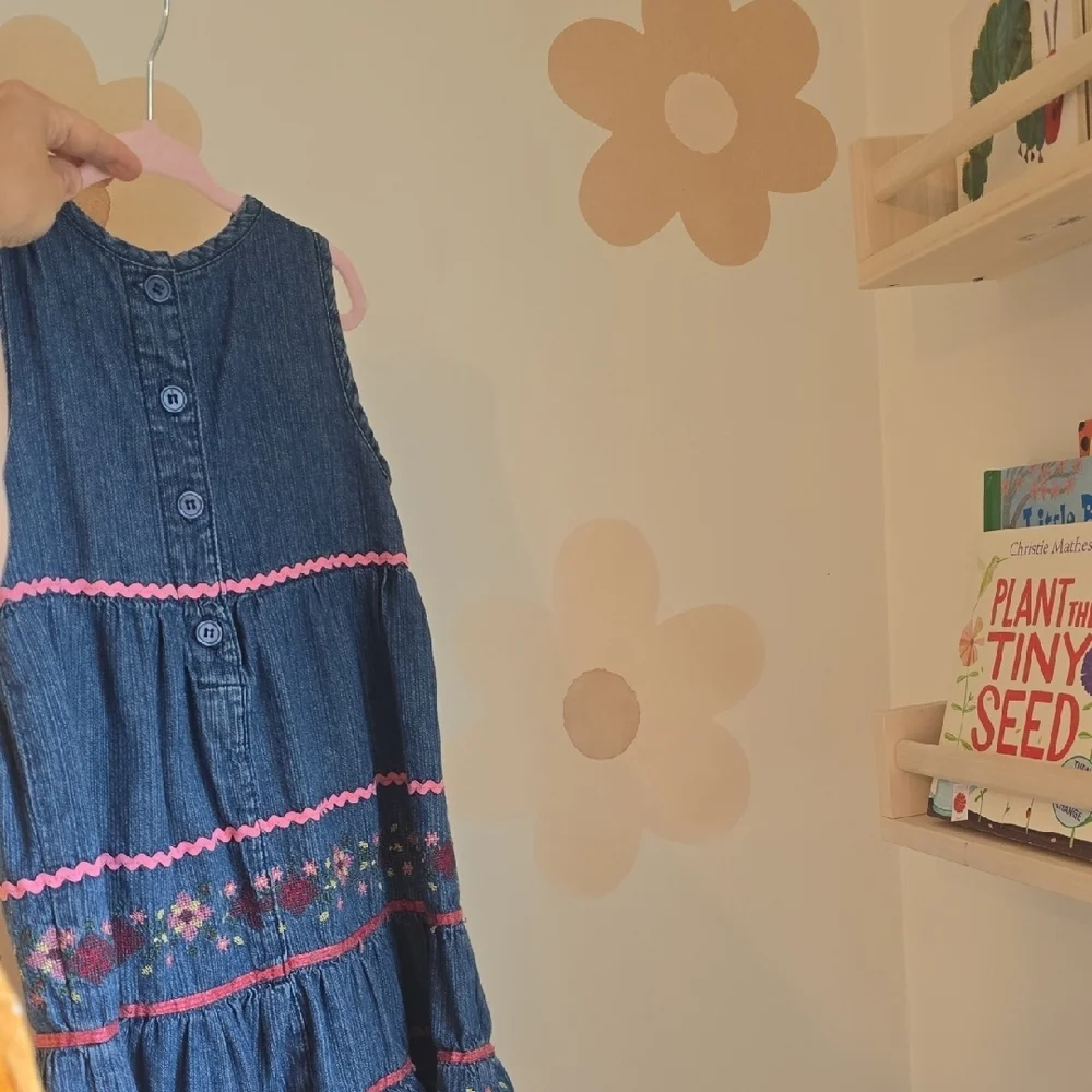Vintage Embroidered Denim Girls Dress with Pink Floral Accents Size 2 - Picture 6 of 10